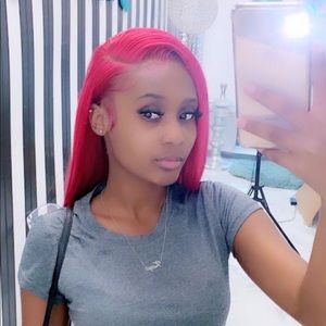 Meet your Posher, Kira